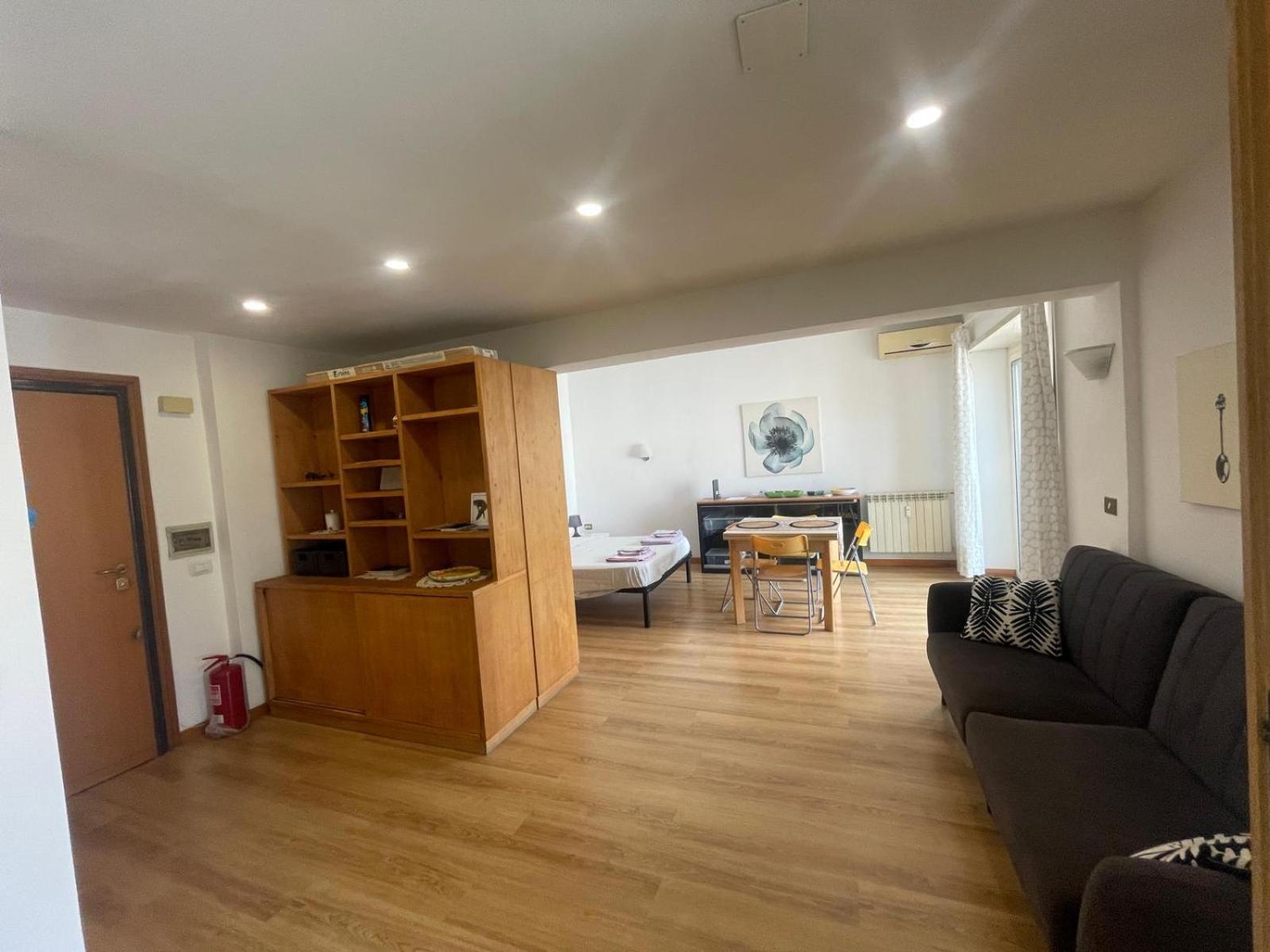 Bright And Cozy Near Trastevere Station *